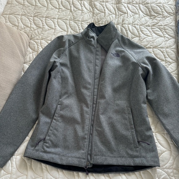 The north face jacket - Picture 2 of 5